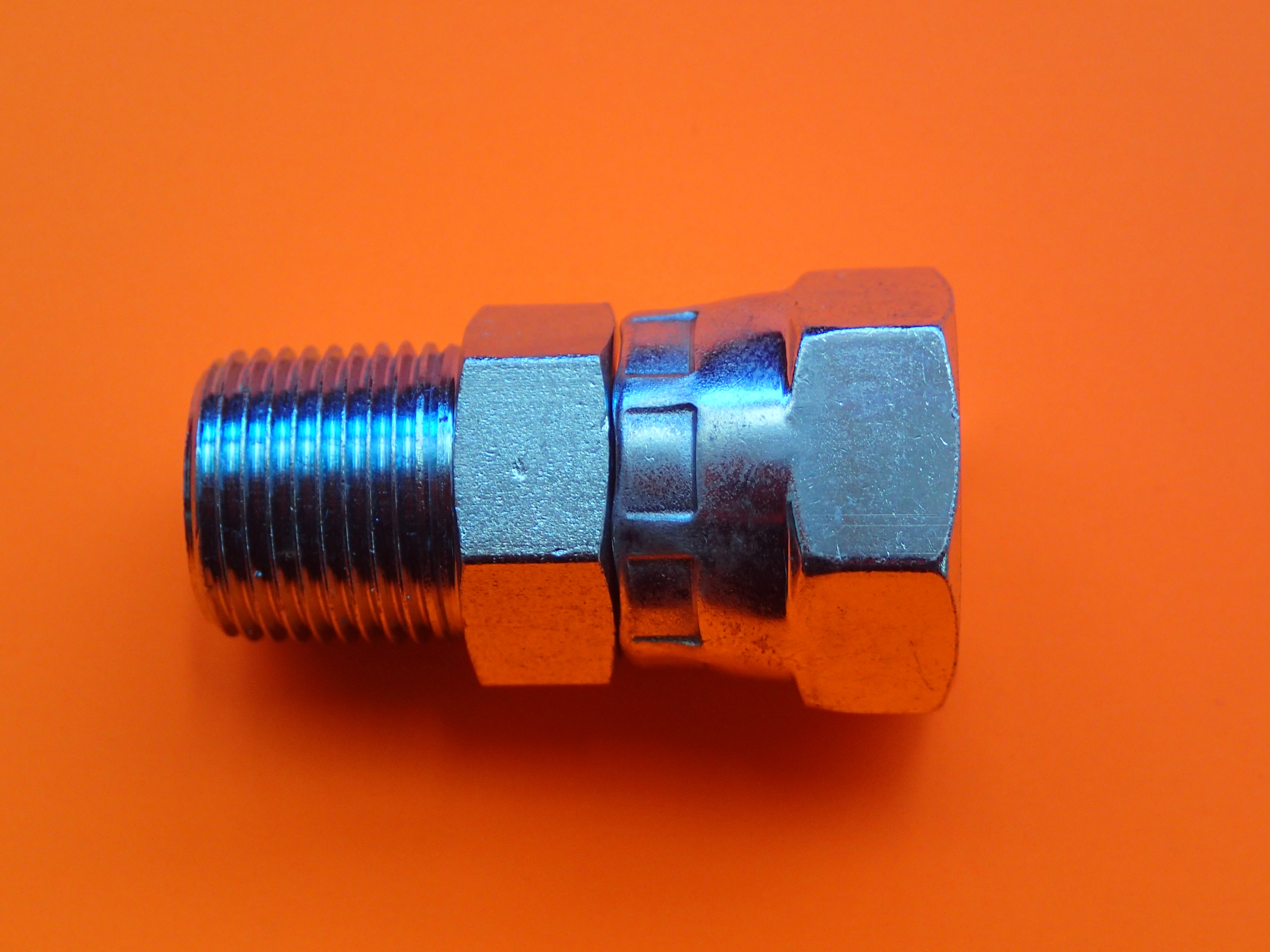 Hydraulic BSP Pipe Adaptor 1 4 BSPT Male X 3 8 BSPP Female Swivel 